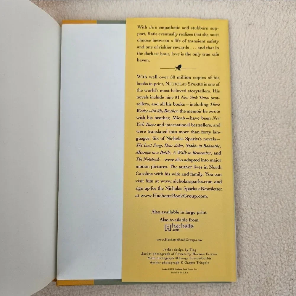 Nicholas Sparks Safe Haven Hardback Book